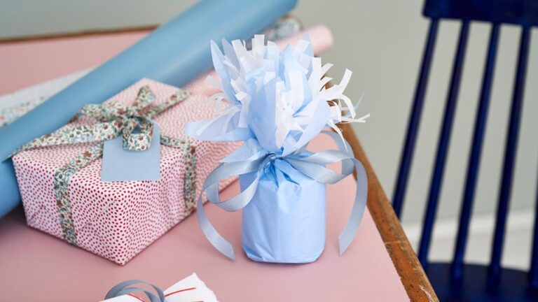 How to Wrap a Round Gift? Step-By-Step