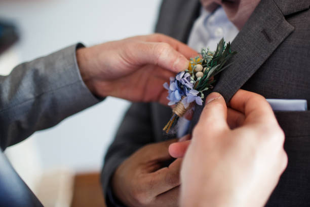 How Much To Spend On Groomsmen Gifts: Complete Guide